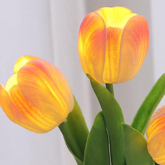 Large Tulip Night Light Realistic Floral LED Bedside Lamp Battery-Powered Ambiance Light for Bedroom Desk Decor Warm Glow Home Decoration