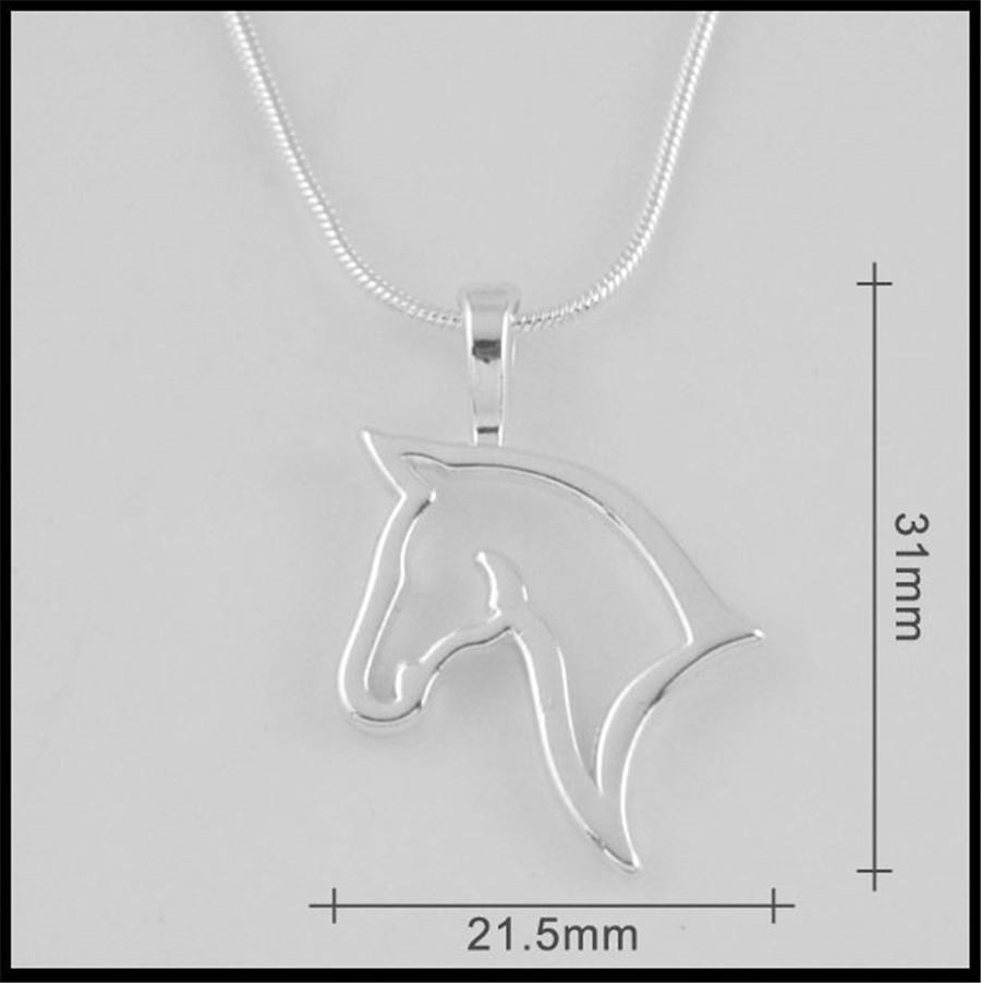 Fashion Cute Animal Horse Pendant Necklace For Women Dainty Silver Color Chain Clothing Costume Jewelry Accessories Wholesale
