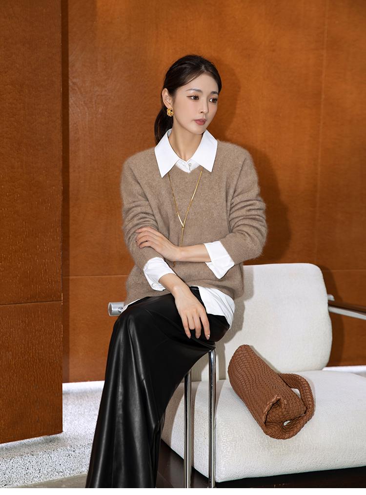 Women's Super Heavyweight Cashmere Blend Sweater with Faux Fur Fluff