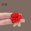 Брошь-булавка из сплава в форме цветка розы, блестящие стразы, инкрустированные изысканным воротником, значком для воротника, аксессуаром для пальто