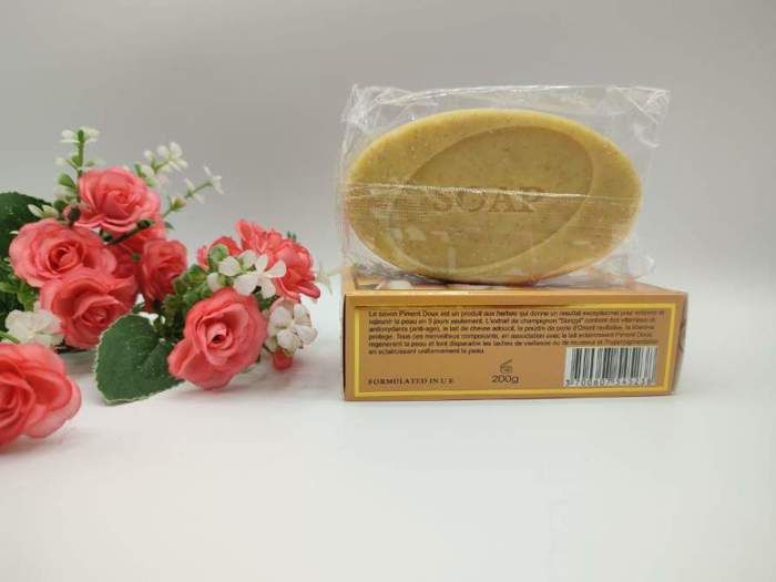 Savon - Piment Doux - 250g - Anti Taches - Éclaircissant - Acides De Fruits