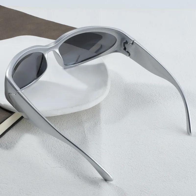 Y2K Style Silvery Glasses with Irregular Frame Perfect for Concerts Parties and Gifts Trendy Accessory