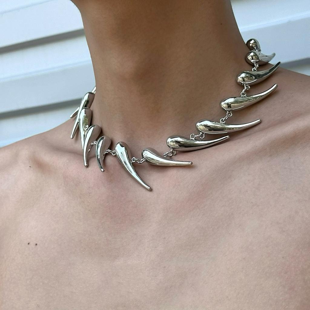 Stainless Steel Necklace Hiphop Punk Silver Color Rivet Chain Choker Necklace for Men Women Exaggerated Thorn Jewelry Gifts