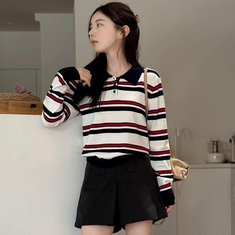 A College-style Color-blocked Striped Polo Collar Long-sleeved Knitted Top with A Unique Retro Design for Women's Autumn and Winter