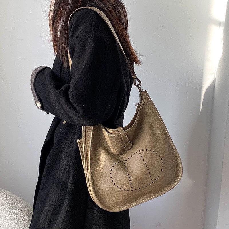 Сумка-тоут Evelyn из натуральной кожи через плечо - Женская сумка из коровьей кожи с широким плечевым ремнем