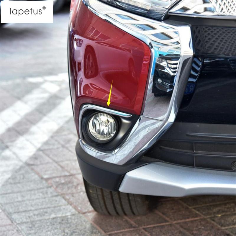 Хромированные аксессуары для Mitsubishi Outlander 2014 - Кольца противотуманных фар (передние, задние), Накладки на фары (веки, брови)
