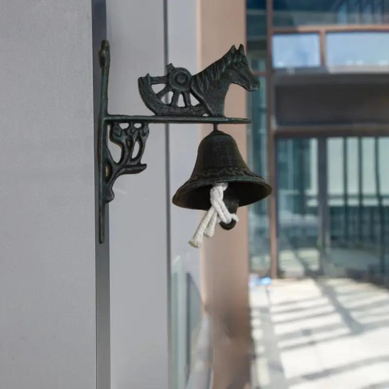 WTEMPO Iron Horse Head Shaped Doorbell Retro Hand-Cranked Decor Door Hanging Bell for Home Yard Garden Farm Housewarming Christmas Welcome Decoration