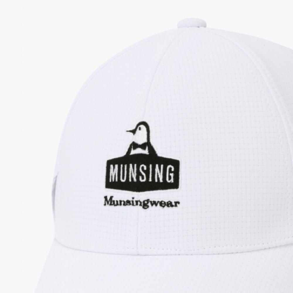 MunSingwear Men S Magic Hole Cap  SunglaSSeS Holder  White Mr121mcp31