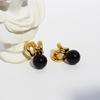 Autumn And Winter New French Black Agate Commuter Earrings Fashionable Wavy Metal Stud Earrings Women'S Fashion Silver Needle 702