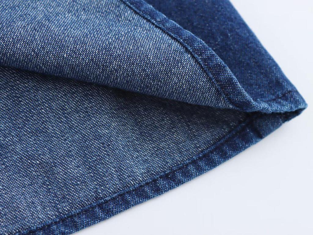 Весна 2025 Женское синее джинсовое платье без бретелей с открытыми плечами, длинное, с прямым вырезом и широким подолом