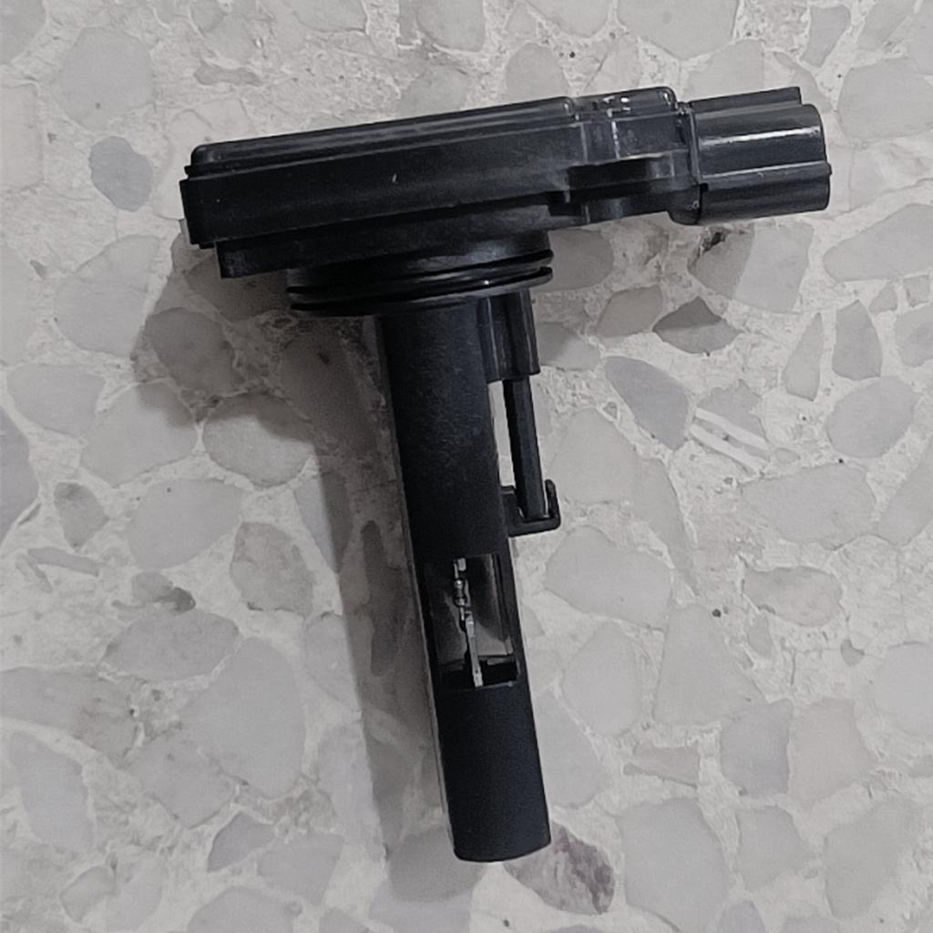 Датчик массового расхода воздуха для автомобиля Mitsubishi Eclipse Endeavor Lancer Outlander