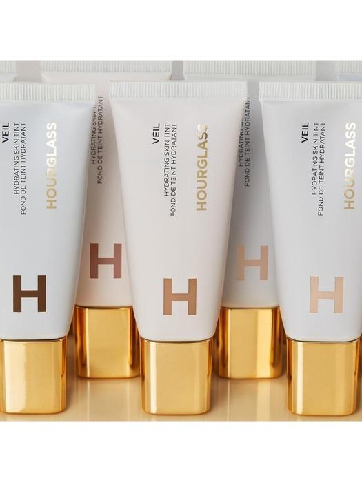 HourGlass Увлажняющий тональный крем Veil