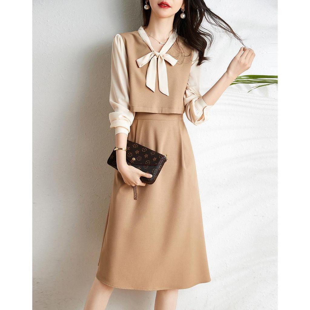 Spring and Summer New Simple Fashion Contrasting Color Splicing Strap Collar Fake Two Pieces Temperament Elegant A Word Dress Tide