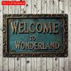 2D Flat Wooden Sign 30*20cm "Welcome To Wonderland" Vintage Wooden Sign Retro Wooden Wall Decor Ideal for Garage Porch Cafe Bar Indoor Outdoor Spaces