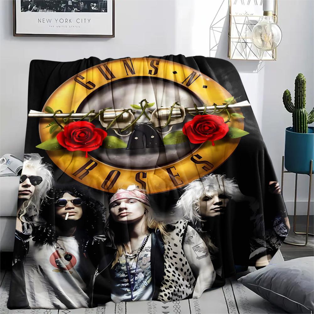 1 шт. Фланелевое одеяло с принтом Guns&Roses, Высокое качество, Удобное для всех сезонов, Декор для дома, Тепло и уют, Идеально для подарков