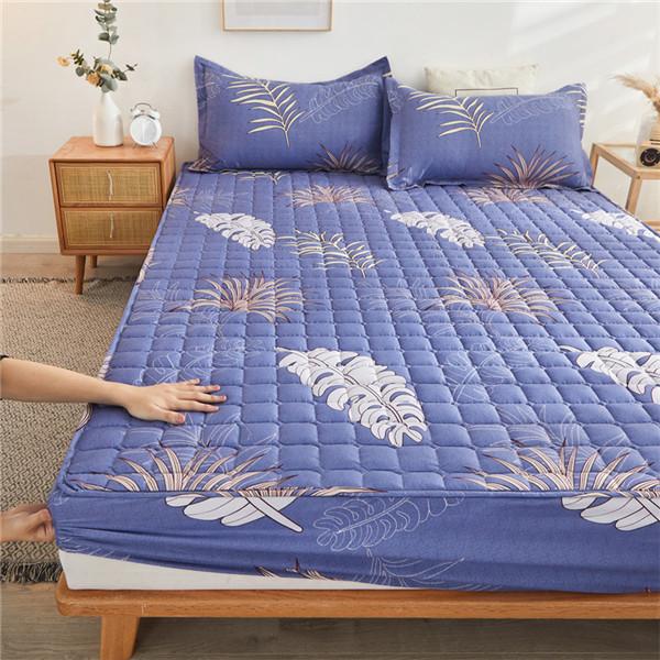 Quilted Mattress Cover Printing Non-slip Fitted Bed Sheet Dust Protection Cover Thicken Bedding Sheet Bedcloth No Pillowcases