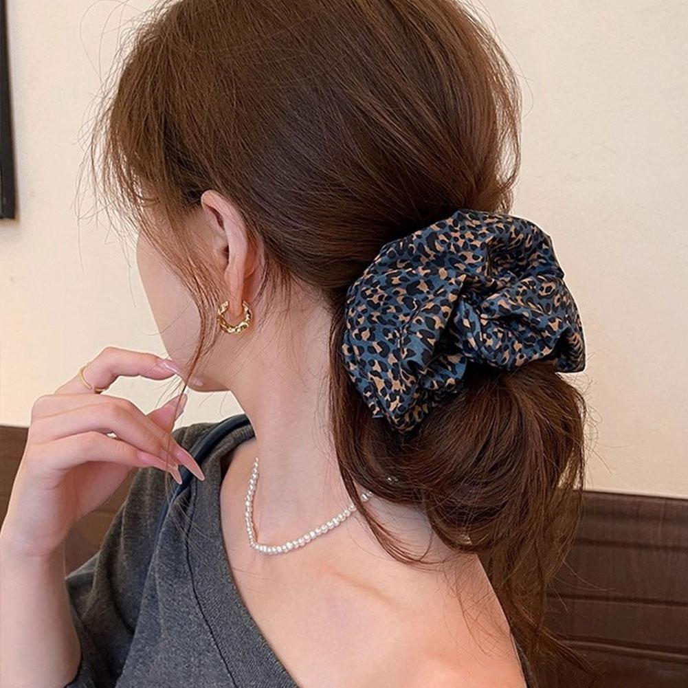 Soft High Elastic Large Hair Scrunchie Retro Blue Leopard Print Decorative Hair Band Hair Tie Accessories For Women Daily Party