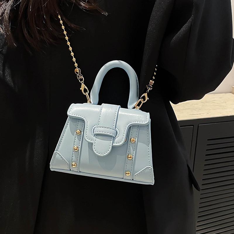 Сумка премиум-класса, портативная маленькая квадратная сумка, женская, новая модная маленькая сумка 2025 года, сумка-мессенджер в зарубежном стиле, красивая и простая женская сумка на плечо