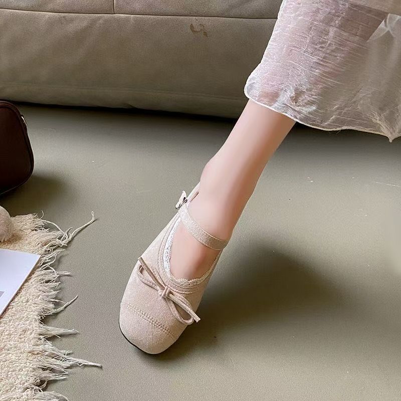 С юбкой универсальные туфли Мэри Джейн 2025 новые весенние красные французские ретро легкие одинарные туфли с бантом женские
