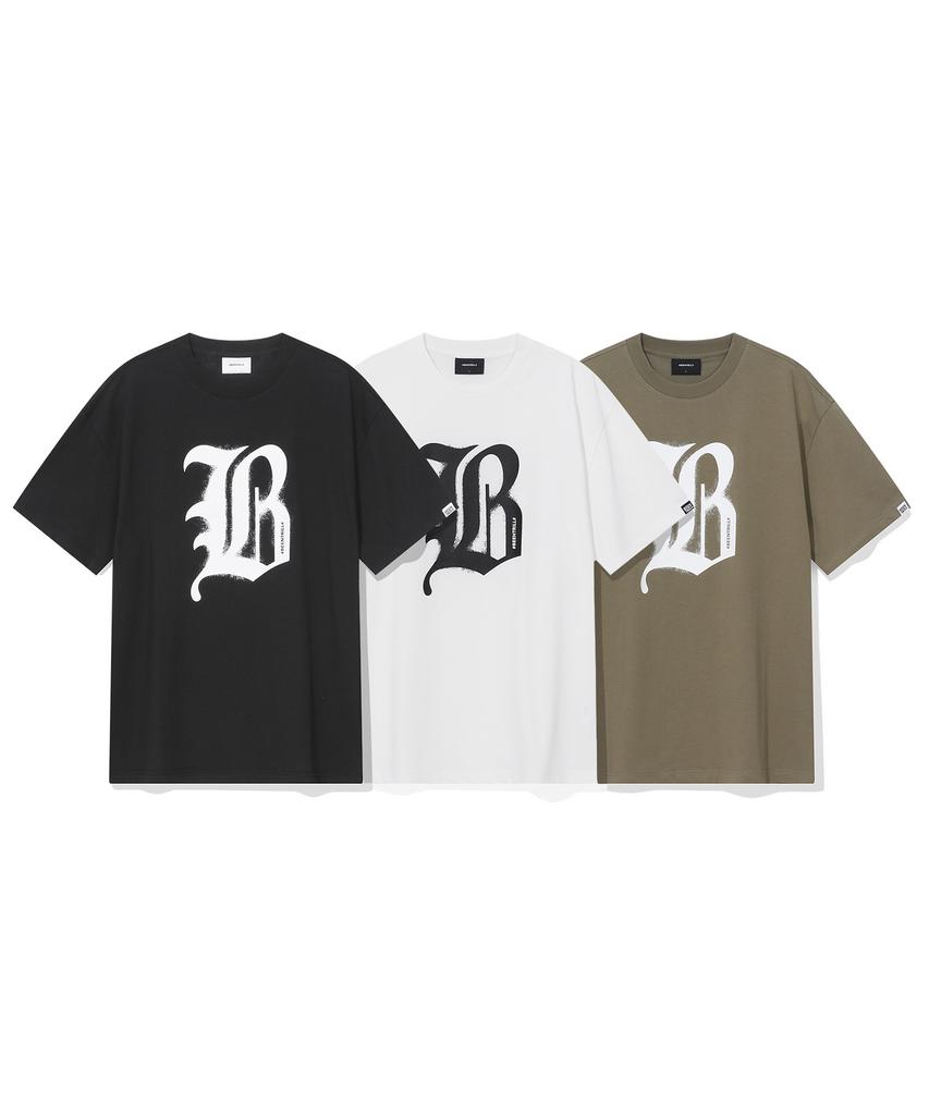 Футболка BEENTRILL B с готическим логотипом (хаки)
