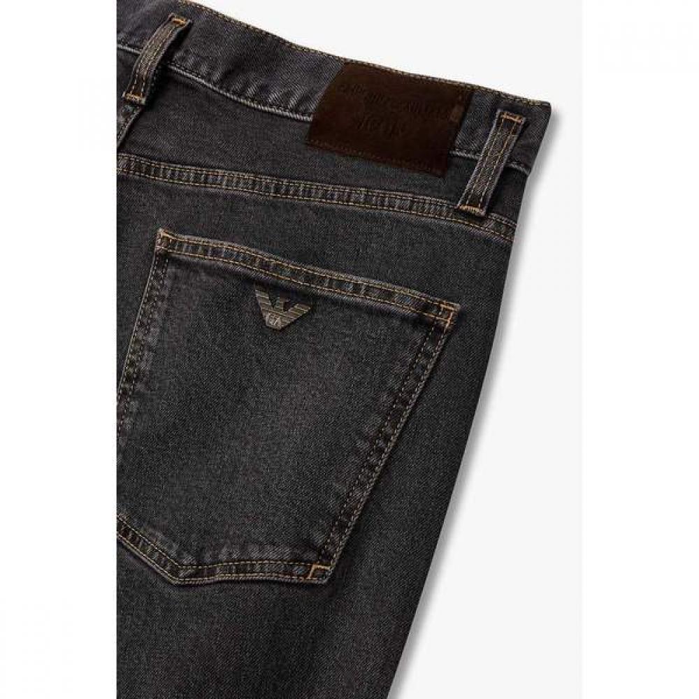 Emporio Armani Мужские выцветшие джинсы свободного кроя A516106010