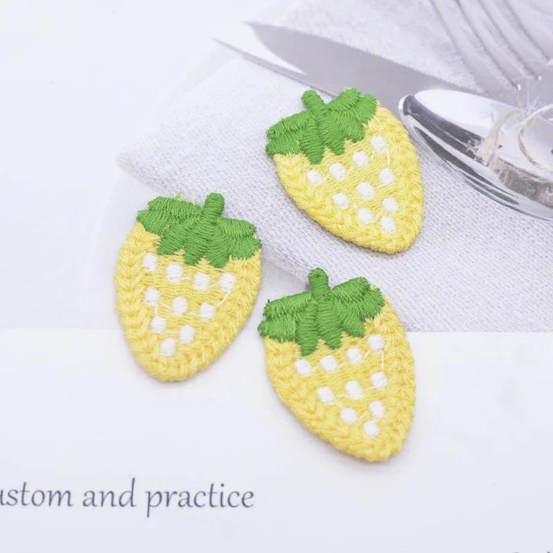 20Pcs 25*35mm Sweet Strawberry Fruit Applique for DIY Clothes Hat Shoes Sewing Patches Headwear Hair Clips Decor Accessories