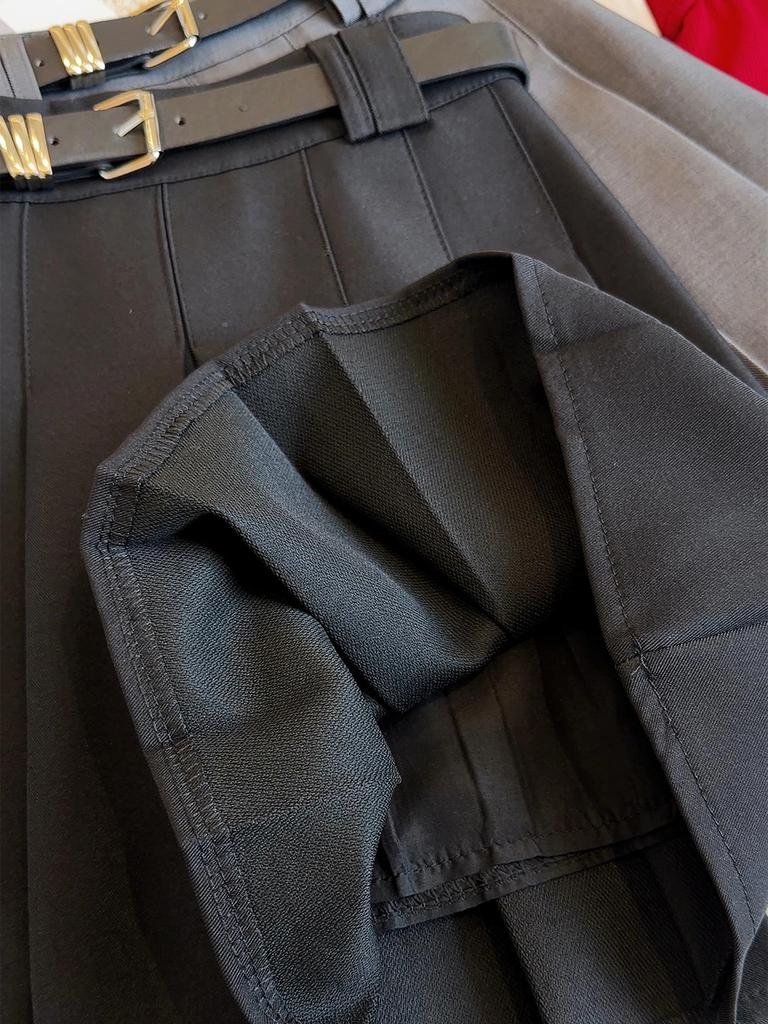 Женская серая плиссированная юбка А-силуэта с высокой талией - Весна/Лето 2026, студенческий стиль