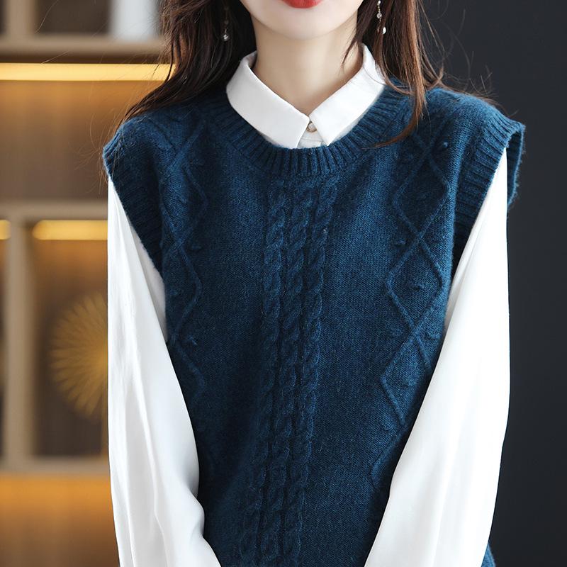 2024 Spring & Autumn Women's V-Neck Loose Waistcoat Sweater Vest