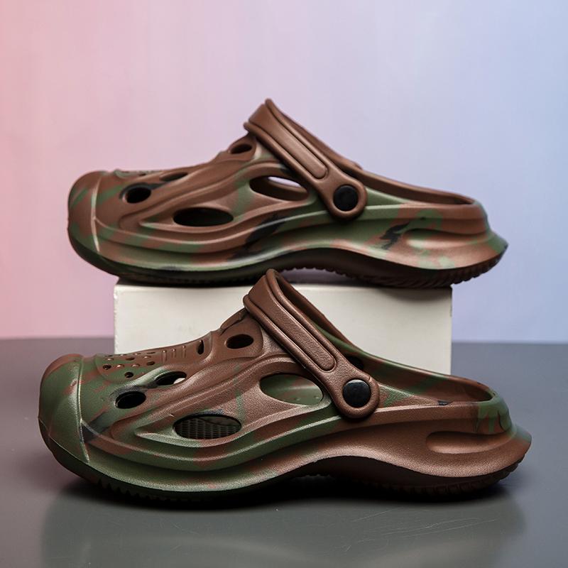 Модные Claccis Мужские тапочки 2025 Мужская летняя пляжная обувь Женская уличная обувь Камуфляжные шлепанцы Летние парные садовые клоги