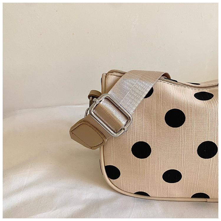 2026 Summer Polka Dot Single Shoulder Underarm Pillow Bag - High-End Korean Style Women's Handbag