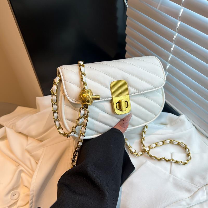 Модная маленькая женская сумка, новый нишевый дизайн, сумка-мессенджер на цепочке, премиальная универсальная на плечо, маленькая квадратная сумка