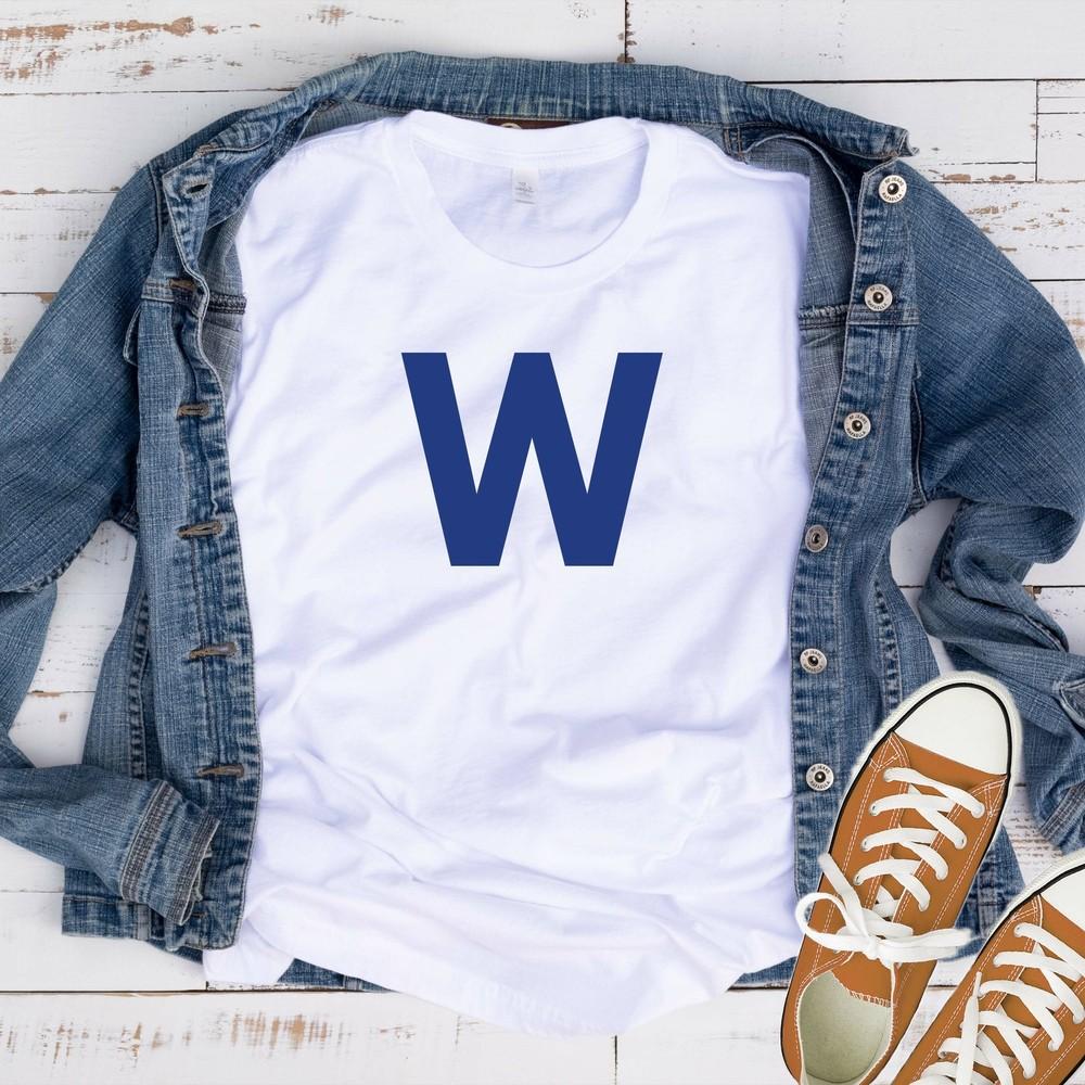 Футболка с надписью W Cubs Win Baseball 001776