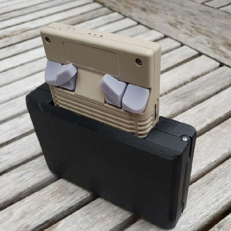 Портативная защитная чехол-обложка для консоли Miyoo Mini V4, обеспечивающая долговременную защиту и бесперебойный игровой процесс