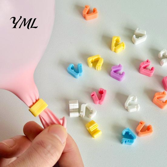 Balloon Fastener Clips 100Pcs Knot Tying Tool, Plastic Clip Sealer for Party Decoration Tools Decor, Quick Seal Wedding Birthday, Reusable Closure