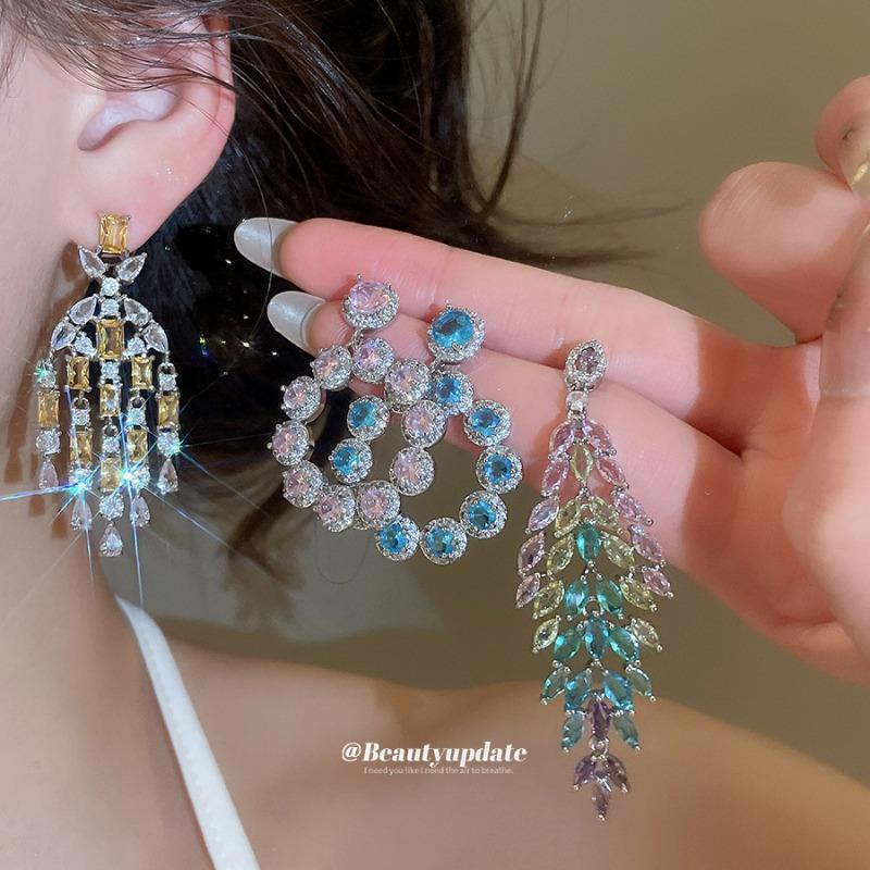 Серебряные серьги-гвоздики с цирконами, роскошные, круглые, в форме капли воды, изысканные, тяжелой промышленности, в дворцовом стиле, легкая роскошь, высококачественные серьги для женщин