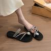 French Rhinestone Fairy Slippers Female Summer Wear Flat Bottom 2025 New Clip Toes Beautiful with Skirt Beach Sandals