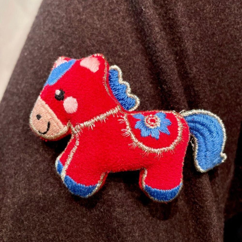 Flower Embroidery Horse Brooch Cute Cloth Fabric Pony Brooch Clothing Accessory