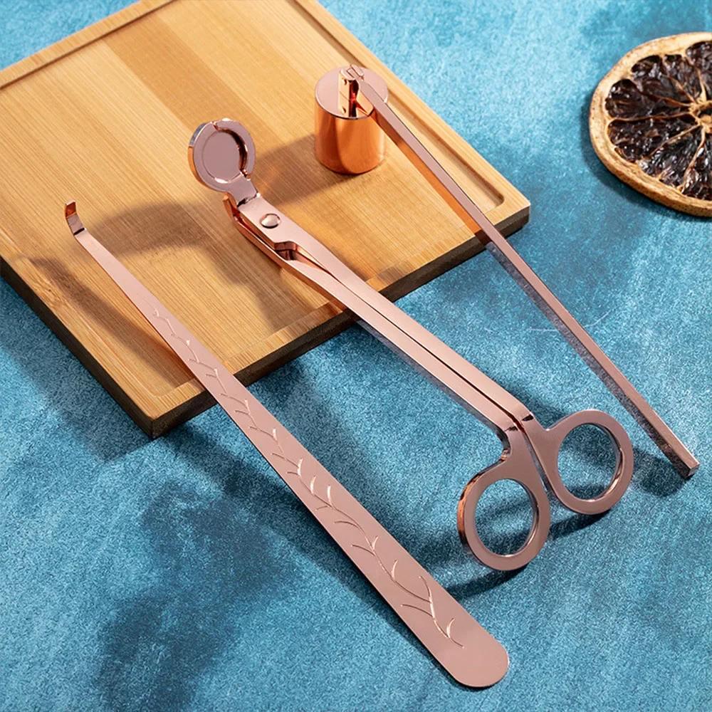 Набор аксессуаров для свечей 3-в-1: триммер для фитиля, гаситель, подставка. Нержавеющая сталь. В подарочной коробке. Набор для ухода за свечами. Принадлежности для любителей DIY-свечей.