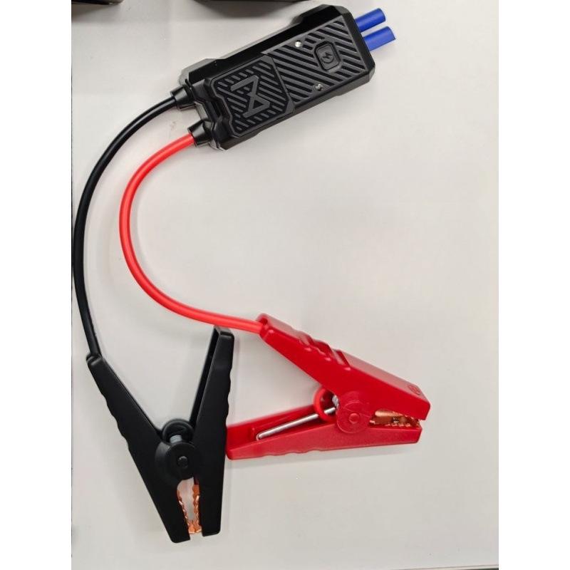 Автомобильный аварийный пусковой booster 12В и Power Bank с компрессором для шин и пусковыми проводами