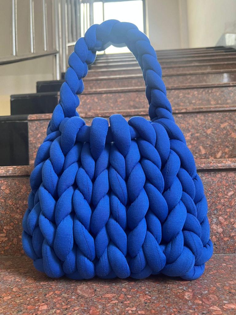 Сумка-шоппер в корейском стиле крупной вязки из исландской шерсти, сшитая своими руками