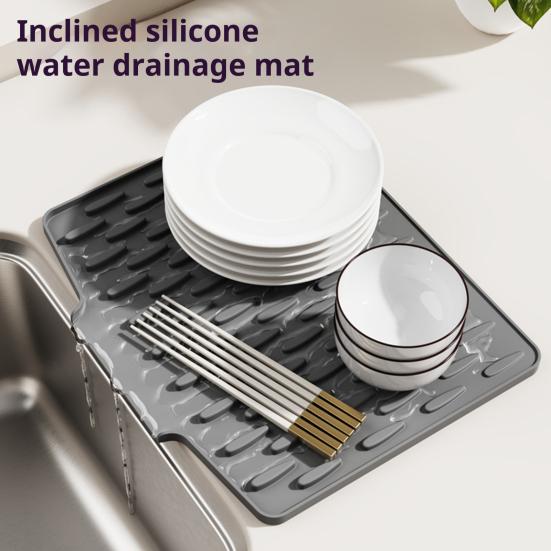 Silicone Drain Mat Heat-resistant Non-slip Kitchen Drying Pad Water Drainage Design Hotel Kitchen Utensil Drying Pad