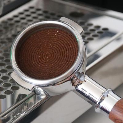 Кофемашина для бездонного портафильтра и корзины для фильтра