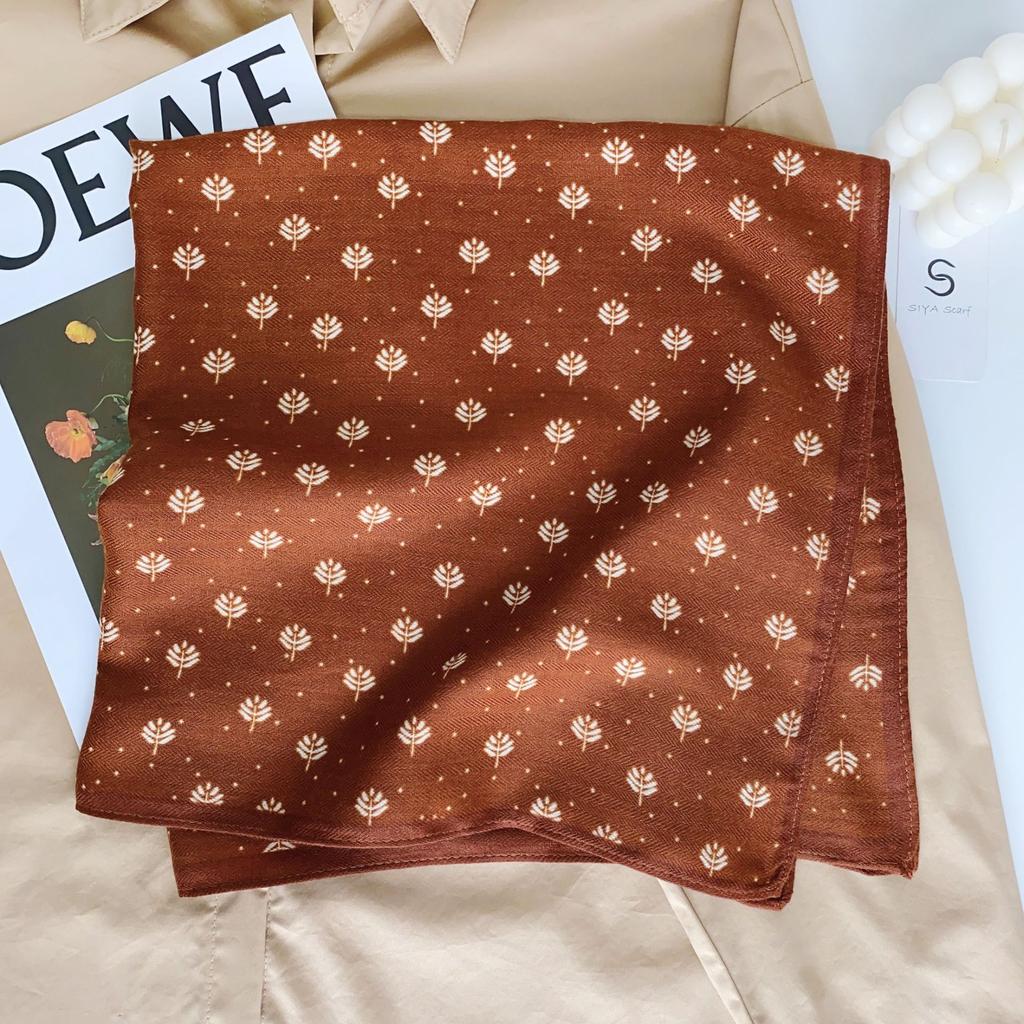 2024 New Fashionable Versatile Silk Scarf 68 Cm Printed Sunscreen Decorative Small Square Scarf Velvet Texture Scarf