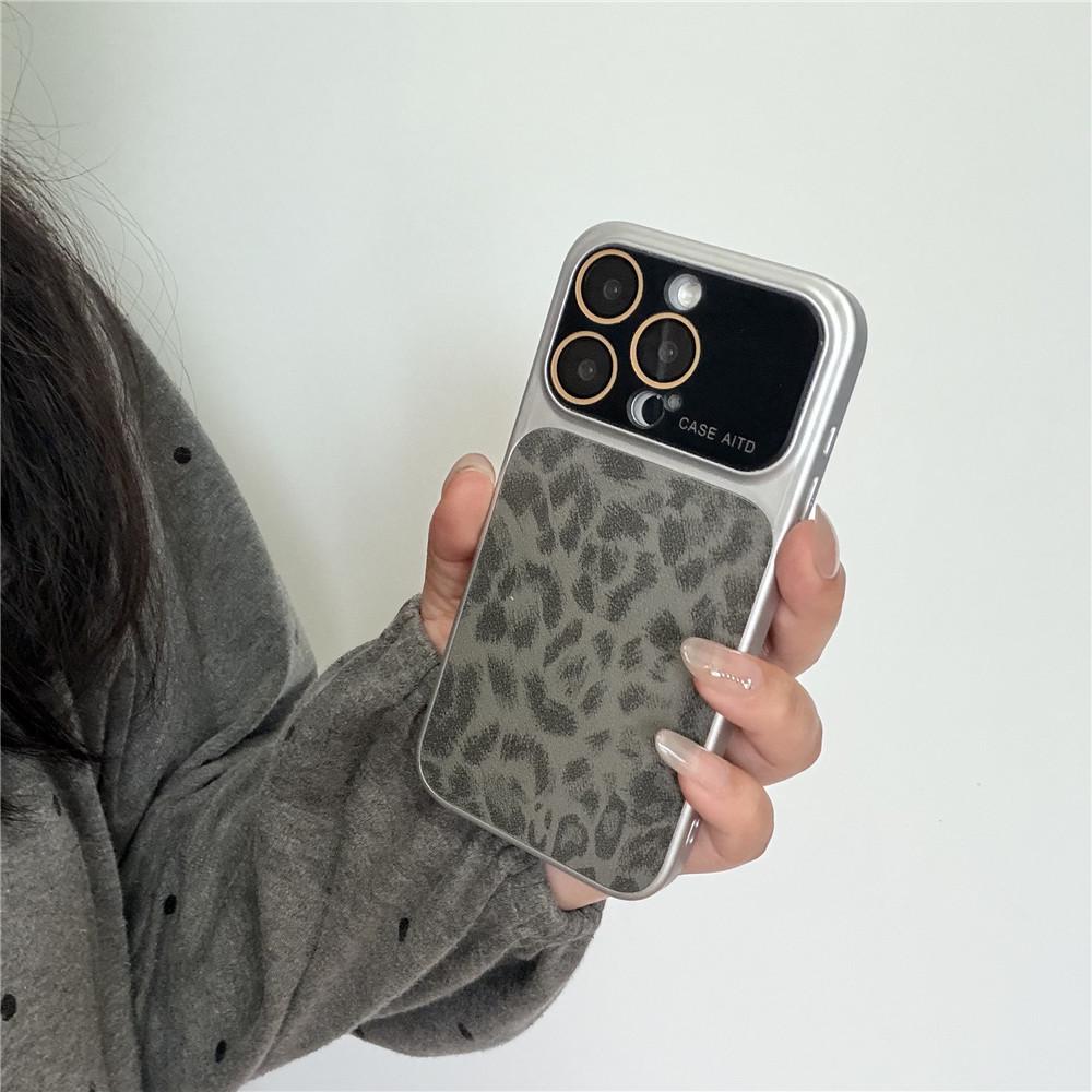 Защитный чехол в ретро-леопардовом принте для iPhone 14-17 Pro Max с полным покрытием и совместимостью с большими окнами