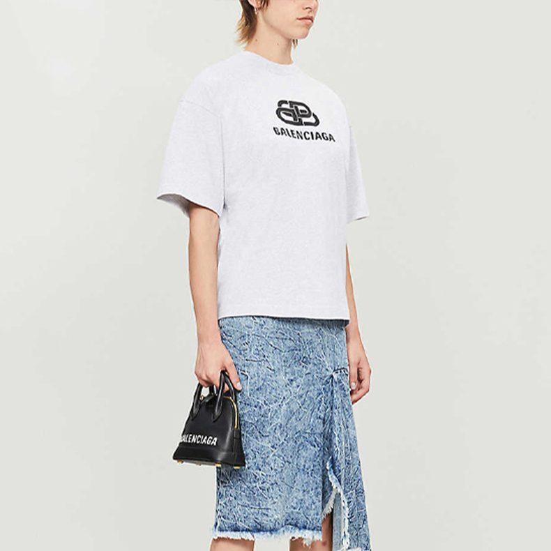 Balenciaga Футболка женская серая 583098TFV652569
