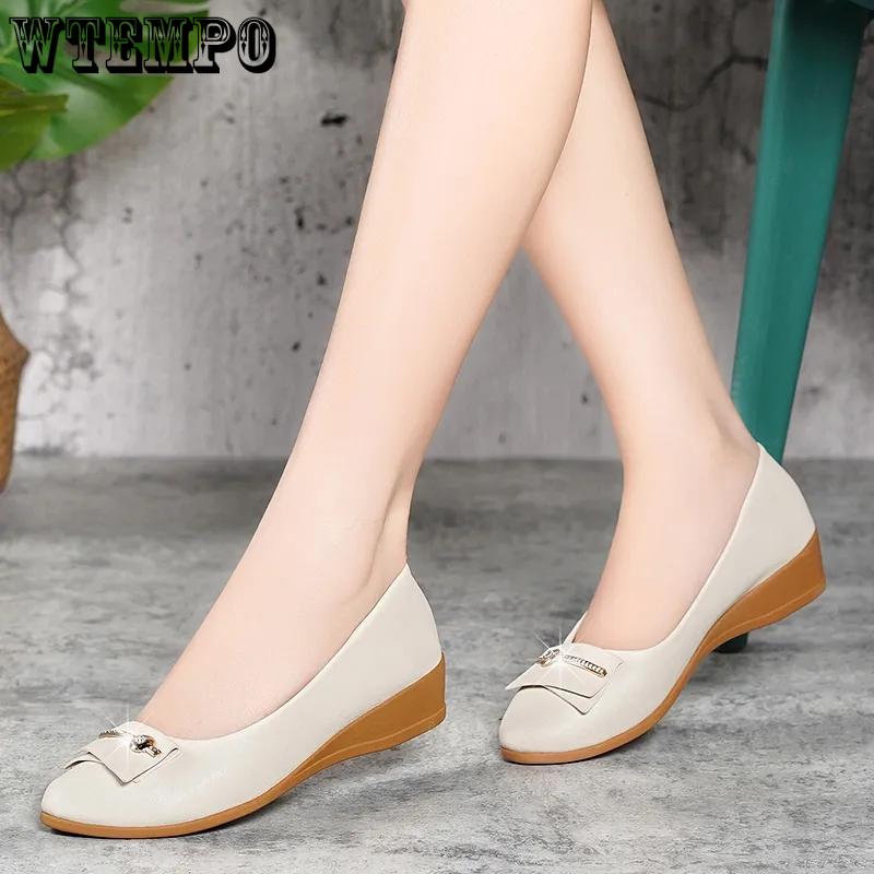 Women's Spring Summer Slip-on PU Single Shoes Solid Color Large Size Wedge Heel Doudou Shoes Lightweight Mother Casual Work Shoes