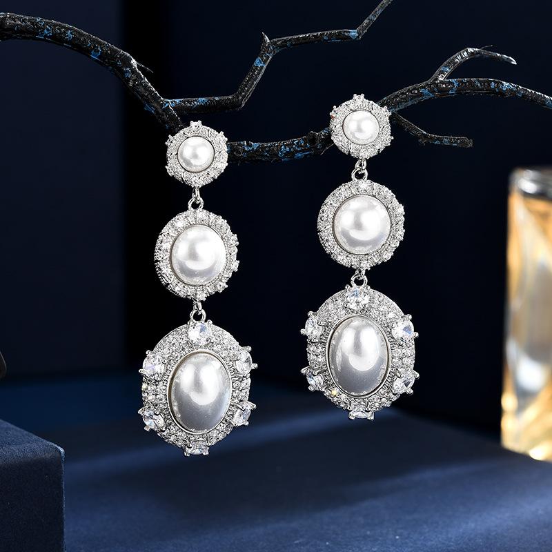 Модные легкие роскошные микро-инкрустированные серьги из циркония с геометрическим сращиванием круглого жемчуга, высококачественные украшения для ушей