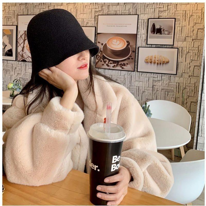 Женская кожаная легкая роскошная новая верхняя одежда, персонализированная куртка с высокой талией, легкий мотоциклетный стиль, топ, зимняя одежда