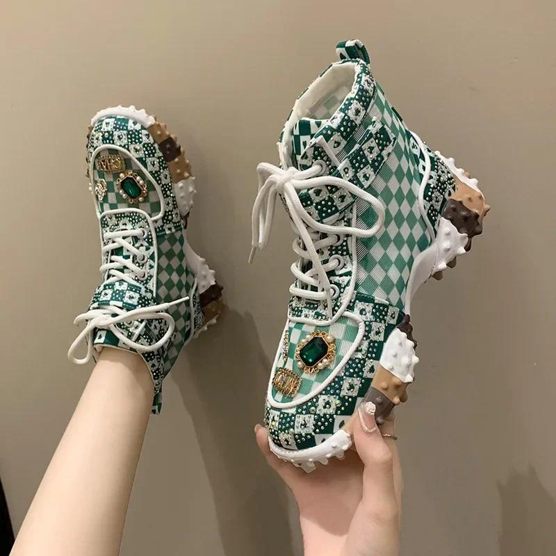 Женские короткие ботинки со стразами, новые модные туфли с толстой подошвой из дуриана, нескользящие, повседневные спортивные туфли класса люкс 2024