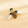 1Pc Retro Exquisite Bee Brooch Charm Unique Pin Creative Luxury Jewelry Accessories Party Birthday Gift Souvenir Wholesale 2026